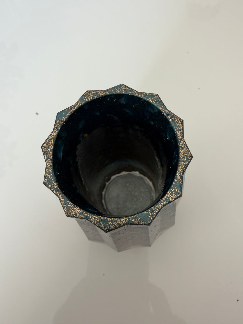 Mini-vază handmade din rășină și piatră — vedere 2