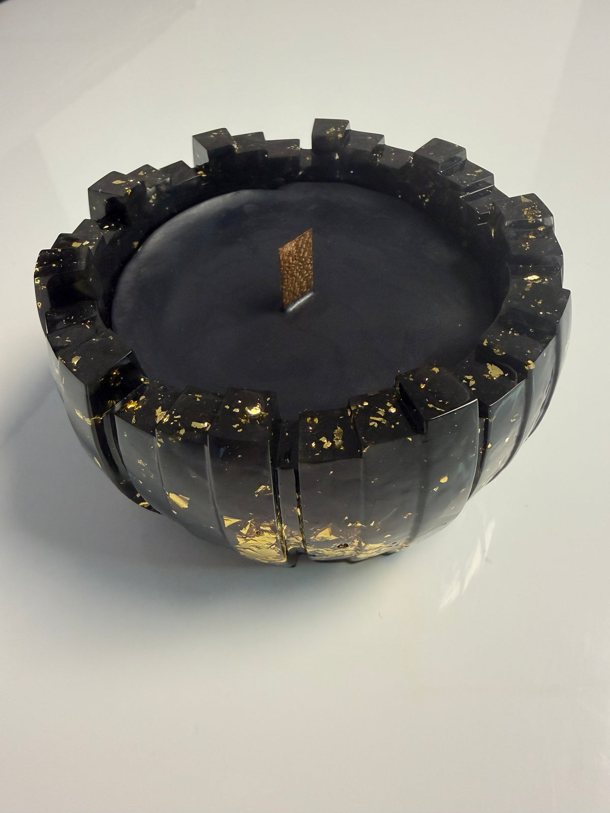 Lumânare parfumată Chanel în suport handmade, vedere 2