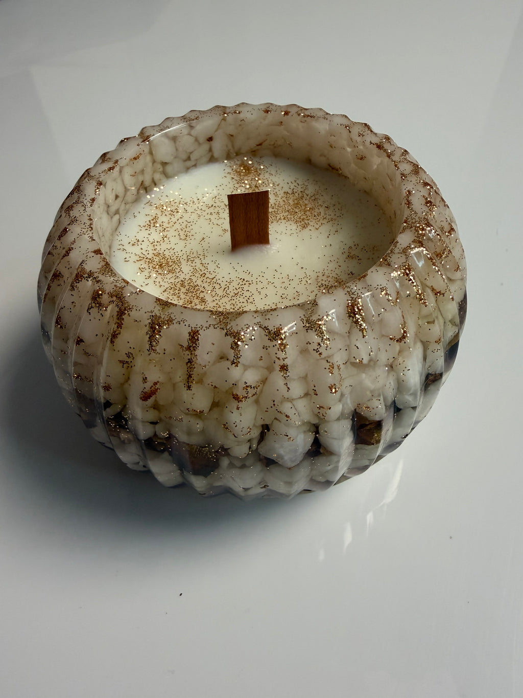 Lumânare parfumată Chanel în suport handmade, vedere 2