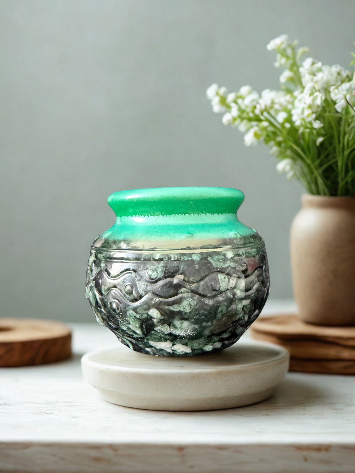 Lumânare neparfumată în suport handmade, vedere 1