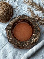 Scrumieră handmade din rășină și piatră — vedere 2