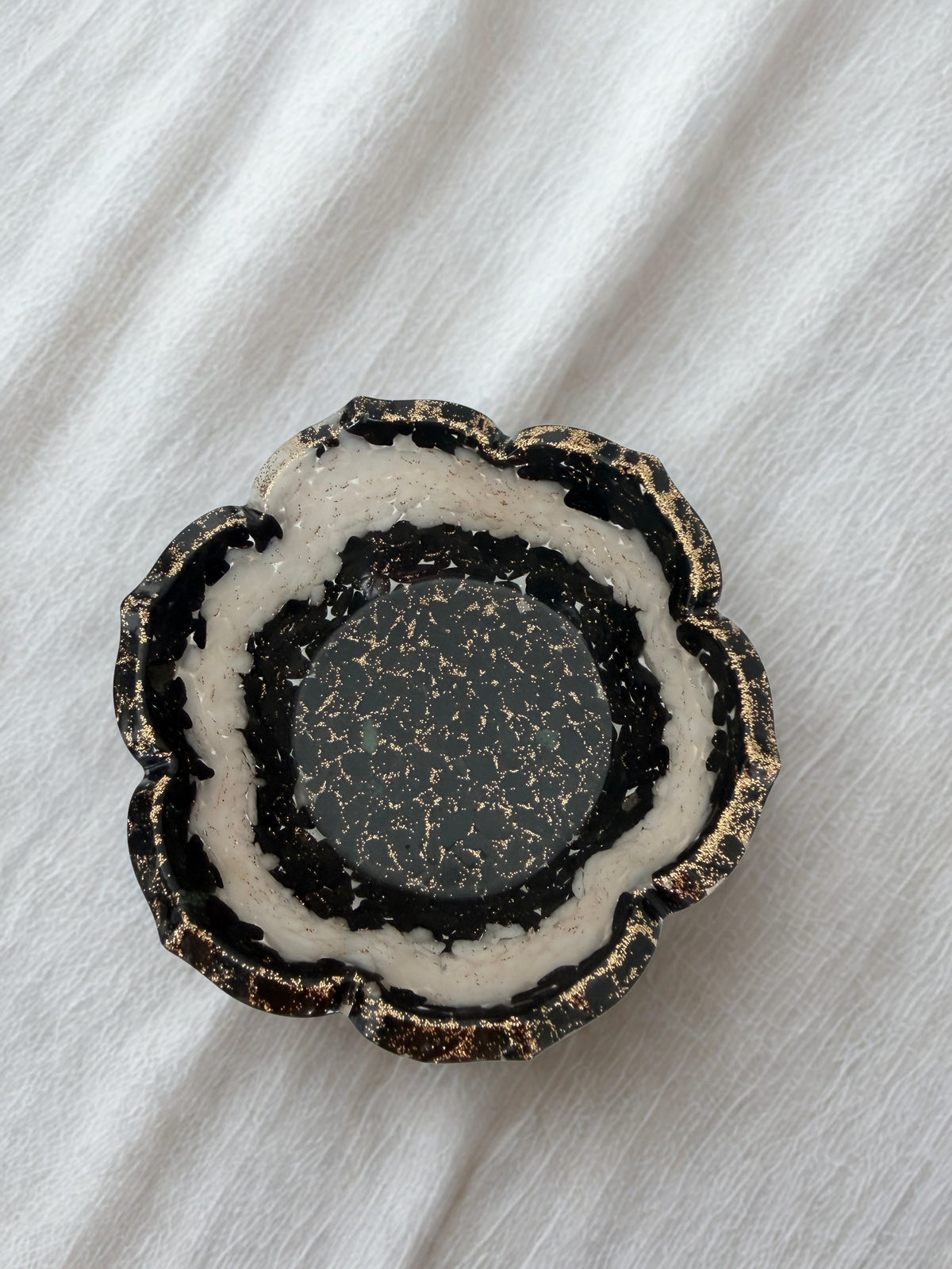 Bol decorativ handmade din rășină și piatră — vedere 3